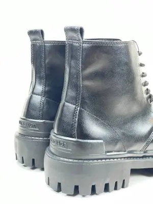 کفش نیم بوت چرم مشکی بالنسیاگا با طراحی لوکس از برند EXIST